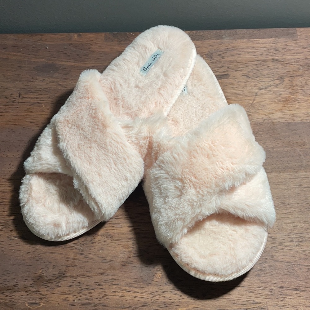 Faux Fur Crisscross Slippers